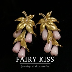 Boucles d'oreilles en alliage <span class=keywords><strong>de</strong></span> Qingdao, style vintage, polyvalentes et élégantes, pour femmes - Product Image 1