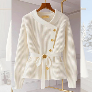 2025 semplice abito da donna a due pezzi di fascia alta nuovo stile coreano gonna All-Match Top Set Casual in tinta unita con motivo lavorato a molla - Product Image 6