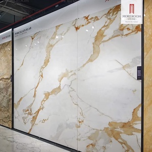 Dalles de porcelaine 2800x1200mm Calcutta Gold Vein White, imperméables, écologiques, pour revêtements de sol, marbre, escaliers et extérieur - Vente <span class=keywords><strong>en</strong></span> gros - Product Image 1