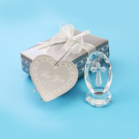 Croix Catholique en Cristal sur Socle, Favor de Baptême ou Baby Shower, Cadeau de Première Communion, Souvenir de Mariage, Article Religieux Mémorable