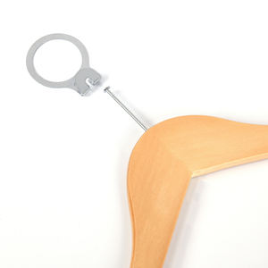 Cintres en <span class=keywords><strong>bois</strong></span> <span class=keywords><strong>antivol</strong></span> pour hôtel en gros, organisateur avec crochet pivotant à 360°, design multifonctionnel, couleur <span class=keywords><strong>bois</strong></span> naturel, garde-robe pour vêtements - Product Image 4