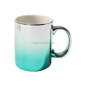 <span class=keywords><strong>Tazas</strong></span> de Café de Cerámica de 11 oz con Recubrimiento Dorado y Esmalte Metálico, Sublimación Personalizada al por Mayor - Product Image 1