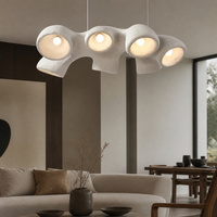 Lustre sculptural en résine blanche avec abat-jour incurvés organiques pour salon, salle à manger, villa, hall d'hôtel