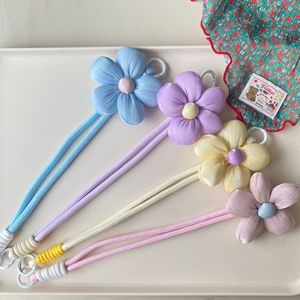 สายคล้องโทรศัพท์มือถือ Cloudecor สายรัดข้อมือไนลอน รักษาสิ่งแวดล้อม ทนทาน สีสันสดใส พร้อมอะแดปเตอร์ พวงกุญแจ ป้องกันการสูญหาย น่ารัก ลายดอกไม้ - Product Image 5