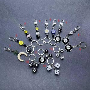 Promotion New Design Hot Sales Cheap Price Luck Color <strong>Dice</strong> Key Chains <strong>Dice</strong> <strong>Mini</strong> Billiard Black 8 Ball Keychain Bag Charm Pendant - Product Image 4