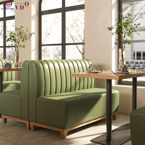 Juego de Mesa y Sillas Cuadradas de Madera de <span class=keywords><strong>Roble</strong></span> Africano Personalizado para Restaurante, Cafetería, Pizzería, Panadería y Salón de Té de Uso Comercial - Product Image 1