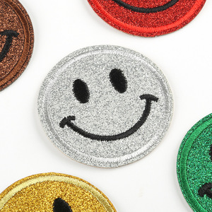 Prêt à Expédier Patchs Brodés Fer à Coudre sur Sourire Patchs à Paillettes Mignon Chenille Sourire Visage <span class=keywords><strong>Patch</strong></span> - Product Image 4
