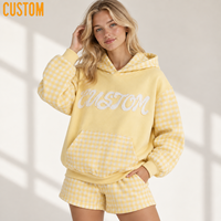 Ensemble décontracté pour femme : sweat à capuche et short à imprimé vichy, broderies, appliqués, patchwork, surpiqûres, poignets et ourlets côtelés, poches kangourou