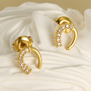 ZOGXIN Stud Earrings 18K Gold Plated Pearl Cross U-Shaped Airplane Design For Women Fashion Jewelry Gift - Product Image 3