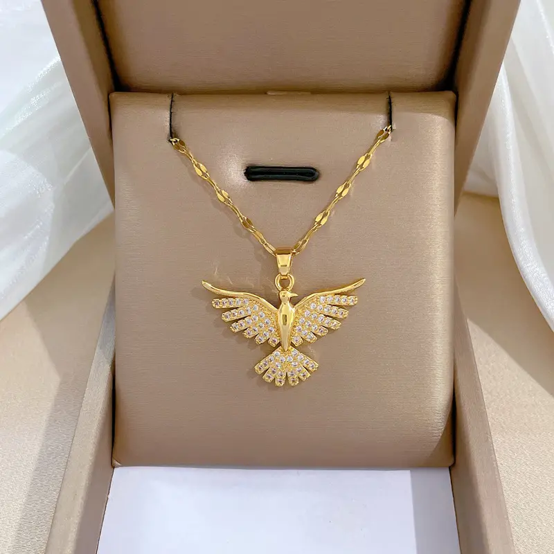 Collar de águila de halcón de acero inoxidable chapado en oro de 18 quilates de alta calidad, collar de piedra de circón ostentoso de lujo para mujer