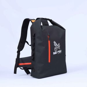 Sac à dos étanche en PVC 30L avec sangle, sac étanche pour la randonnée, le camping, les sports de plein air, l'escalade, les excursions décontractées - Product Image 2