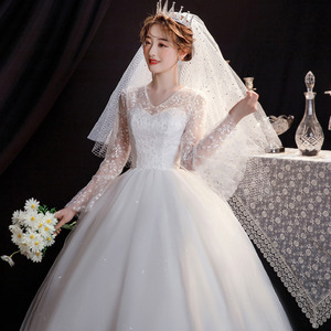 S1145Q livraison directe 2025 nouvelle dentelle de mariée Super fée rêve sortir fil axe central col en v printemps et été robe de mariée - Product Image 4