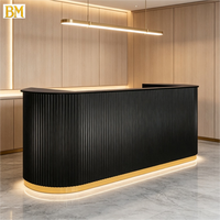 Bureau de réception de salon en bois moderne et durable sur mesure pour hôtel et hôpital, design de luxe platine