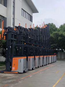 Carretillas elevadoras VNA eléctricas de tres vías con guía magnética de 1,6 toneladas de alta calidad VUE116 - Product Image 6