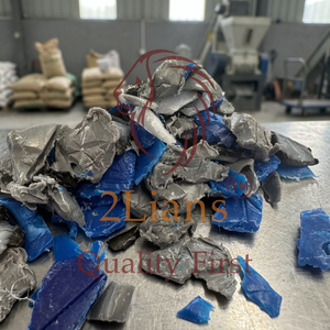 2Lians HDPE 200 Litres, Bidons de recyclage mixtes en PEHD, Qualité Standard, Modèle de moulage par soufflage 2026974LD, Origine Japon, Pour Recyclage - Product Image 3