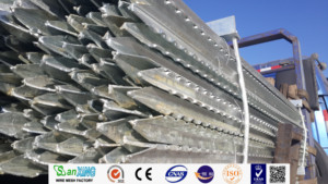 Poteaux en fer <span class=keywords><strong>galvanisé</strong></span> de 1.8m <span class=keywords><strong>2m</strong></span> pour clôtures métalliques - Product Image 5
