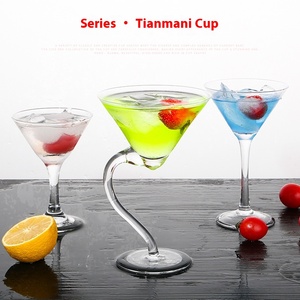 Boissons en <span class=keywords><strong>verre</strong></span> personnalisées créatives Cocktail Bar à vin Martini Margarita pour verres à champagne pour occasions adaptées - Product Image 2