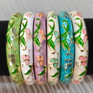 Bracciali Vintage Etnici in Lega Incisa con Motivo a Grana, Larghezza 1.0cm, con Smalto Cloisonné a Goccia Colorata e Placcatura in Oro 18K, con Rilievo Floreale - Product Image 2