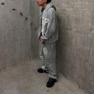 カスタムデザイン メンズトラックスーツ 100%コットン サンフェード加工 ダートスプレースウェットスーツ ヴィンテージアップリケ刺繍 メンズスウェットパンツトラックスーツ - Product Image 5