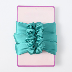 Élastique à cheveux en satin rose en forme de U pour usage quotidien - Product Image 4