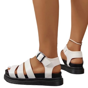 <span class=keywords><strong>Sandales</strong></span> plates décontractées pour femmes, tendance mode, imprimées en PVC, à bout ouvert, semelle épaisse en caoutchouc, légères, style pieds nus, pour la plage - Product Image 1