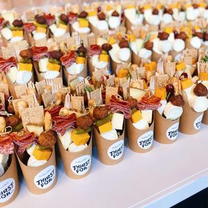 Factory Food Grade Disposable Kraft French Fries Cups Take Away 14oz 16Oz Customized French Fry Scoop Paper Cup Paper Chips Cup - Product Image 3