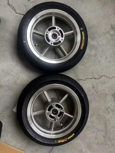 Neumáticos Kenda Negros de Repuesto para Motocicleta Tuttio, 195/65R15, Delanteros y Traseros - Product Image 5