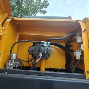 Excavadora Hyundai 330LC-9S de 33 toneladas con cazo de excavación de 1.65m³ de capacidad, equipo pesado usado, pocas horas de trabajo, 1 año de garantía - Product Image 5