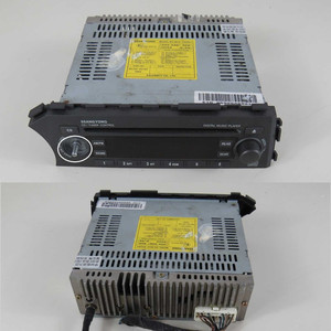 Autoradio CD Usata MCD-6000E2 per SsangYong Kyron 2005-2008 con 27289 20U-1-E-8 - Product Image 1