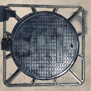 Couverture de trou d'homme carrée et ronde en <span class=keywords><strong>fonte</strong></span> ductile et <span class=keywords><strong>grille</strong></span> de vidange bien couverture <span class=keywords><strong>grille</strong></span> services de coulée produit - Product Image 2