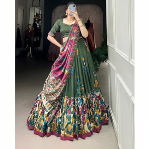 Artriddh – Nouvelle collection de Lehenga Choli réversibles en soie Tussar style traditionnel avec broderies Foli pour femmes, vêtements indiens et pakistanais – Distributeur - Product Image 1