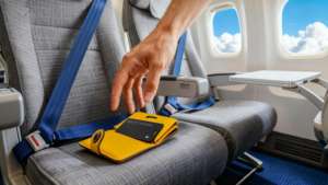 جهاز تعقب أسود مستطيل يتم التحكم فيه عن بعد مع نظام إنذار مضاد للتعقب ونظام أندرويد IOS Google العثور على بلدي - Product Image 6