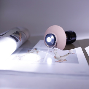 Linterna portátil para acampar con batería, luz de emergencia ultrafina de 3W para uso en exteriores - Product Image 3