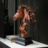 Figurine en résine de tête de cheval élégante - Design artistique peint à la main, ornement d'intérieur pour la décoration de la maison, améliorant l'ambiance de l'espace