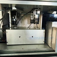 Machine d'inspection automatique des coques en plastique par vision industrielle avec détection de défauts par miroir optique multi-angles