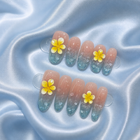 Ongles artificiels de luxe faits main en acrylique à couverture complète, motif nœud et pointe, dégradé bleu nude scintillant, forme ovale avec colle réutilisable