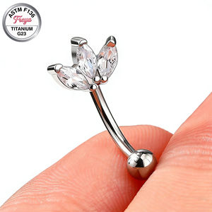 Bijoux de piercing corporel en Titane ASTM F136 : Piercings d'oreille (Rook, Daith), Boucles d'oreilles à barre courbée avec fleur en zircon, Piercings de nombril, Piercings de sourcil - Product Image 4
