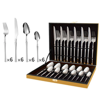 Ensemble de 24 couverts en acier inoxydable poli (couteau, fourchette, cuillère) avec étui de rangement pour la vente en gros aux hôtels