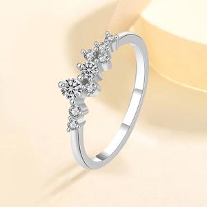 Anillo de Compromiso de Plata de Ley 925 con Moissanita VVS para Mujer, Anillo de Promesa, Anillo de Tenis, Proveedor de Joyería Personalizada - Product Image 4