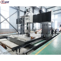 Centre d'usinage CNC à double colonne mobile GMC130520 13m, type portique à colonne mobile pour usinage au sol