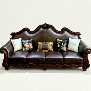 Sofá Chesterfield Tradicional de Cuero Genuino con Patas de Madera y Diseño de Respaldo Camelback para Sala de Estar - Product Image 1