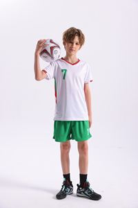 Abbigliamento da <span class=keywords><strong>calcio</strong></span> in poliestere di alta qualità maglia da <span class=keywords><strong>calcio</strong></span> rossa verde personalizzata retrò Kit da <span class=keywords><strong>calcio</strong></span> per bambini <span class=keywords><strong>pantaloncini</strong></span> da ragazzo - Product Image 2