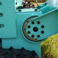 Tondeuse à gazon télécommandée, largeur de coupe 800 mm, chenilles en caoutchouc, moteur diesel, avec plusieurs accessoires