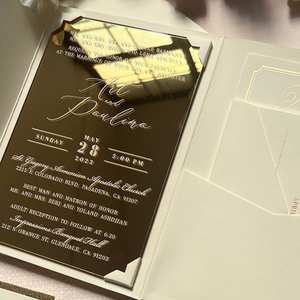 Invitation de <span class=keywords><strong>mariage</strong></span> en acrylique miroir doré gravure laser élégante chic luxueuse personnalisée avec cartes QR Code Rsvp et ceinture - Product Image 6