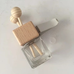 Botol Diffuser Minyak Esensial Kosong Penyegar Udara Mobil Klip Ventilasi Botol Diffuser Parfum Otomatis Ornamen Aromaterapi Pewangi - Product Image 6