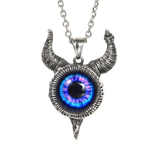 Collier pendentif en acier inoxydable yeux bleus corne <span class=keywords><strong>de</strong></span> <span class=keywords><strong>taureau</strong></span> sur mesure - Product Image 1