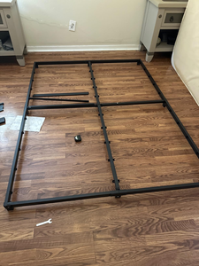 Cadre <span class=keywords><strong>de</strong></span> <span class=keywords><strong>lit</strong></span> en métal robuste à profil bas, sommier à lattes en acier silencieux, <span class=keywords><strong>lit</strong></span> minimaliste en fer, structure KD pour l'e-commerce - Product Image 5