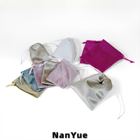 Pochette en velours personnalisée avec cordon de serrage pour bijoux (bagues, boucles d'oreilles, colliers, bracelets, montres, parfums) – Emballage cadeau de luxe, format voyage