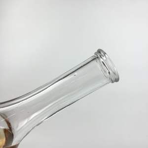 Venta al por mayor de cristal europeo más vendido 700ML botella de vidrio de cuello largo transparente Tequila Vodka Mezcal con tapa de corcho - Product Image 3