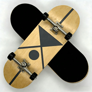 Mini Patineta Personalizada con Logotipo, Tabla de Madera de Arce de 5 Capas, Patinetas de Arce Personalizadas - Product Image 2